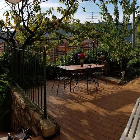 Casa Dalia Villa Pietrabruna Ngoại thất bức ảnh